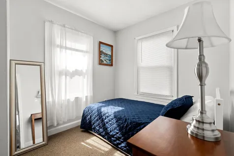 8 Commonwealth Avenue Salisbury MA 01952