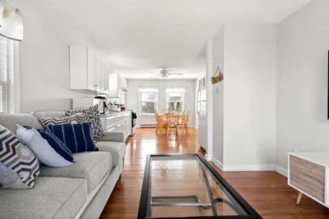8 Commonwealth Avenue Salisbury MA 01952