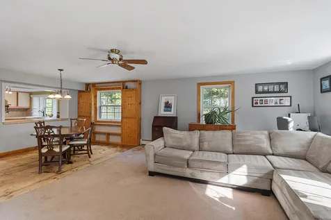 99 Hobbs Road Pelham NH 03076
