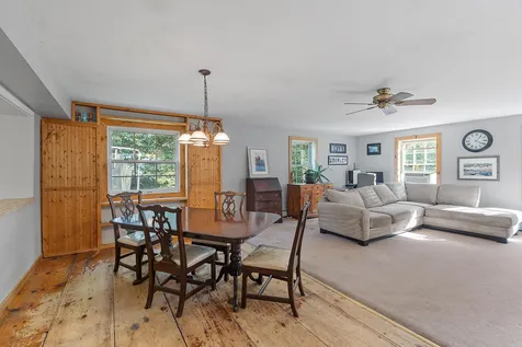 99 Hobbs Road Pelham NH 03076