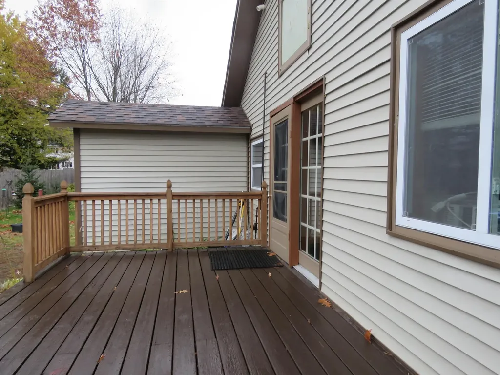 33 Oak Street Newport City VT 05855