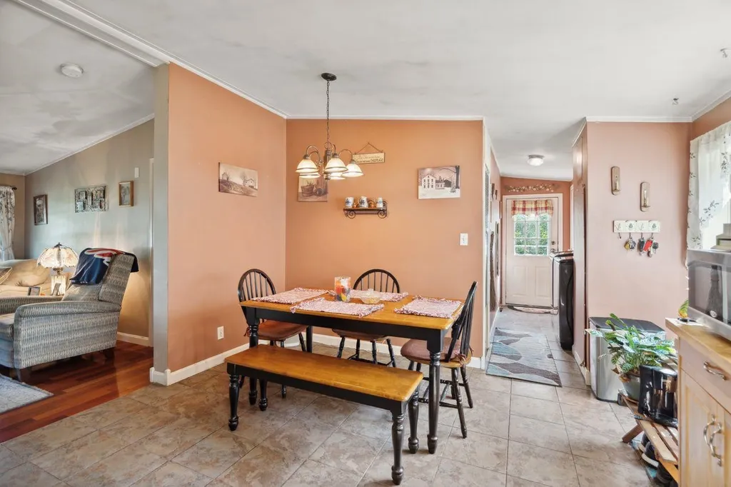 24 Bennett Way Newmarket NH 03857