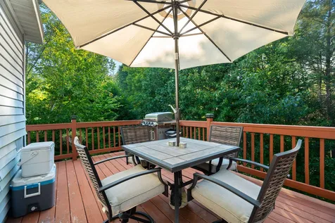 24 Bennett Way Newmarket NH 03857