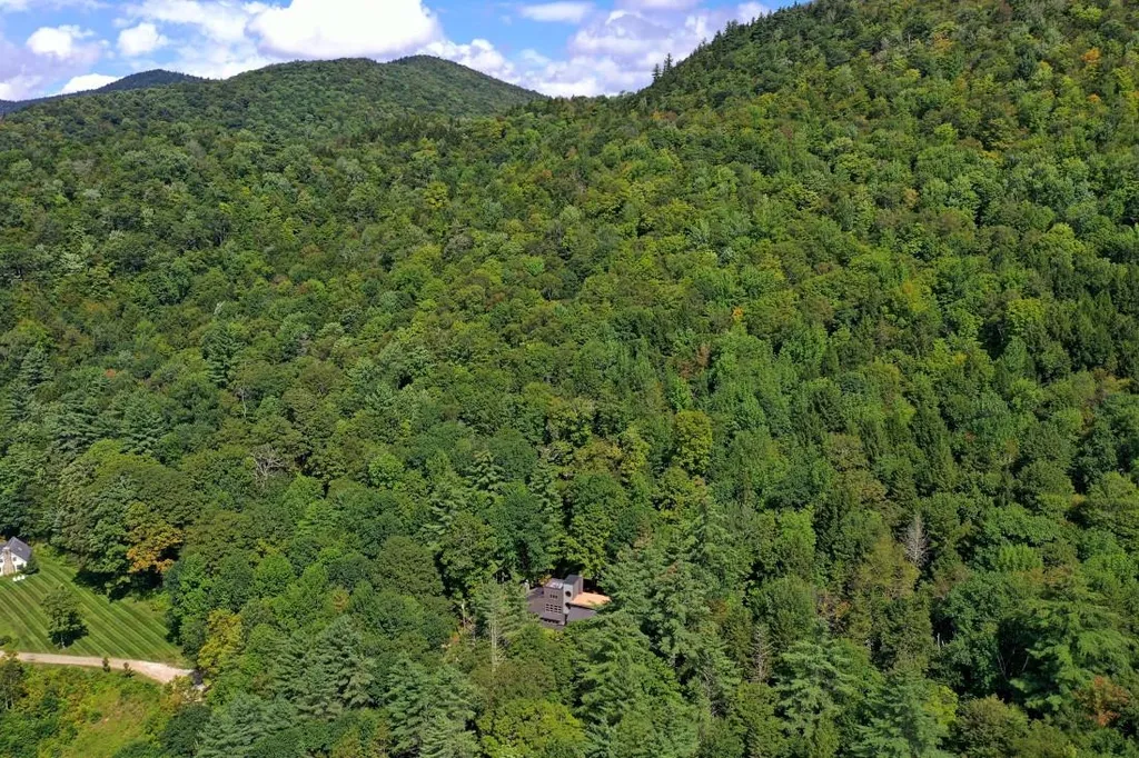 1981 River Road Killington VT 05751