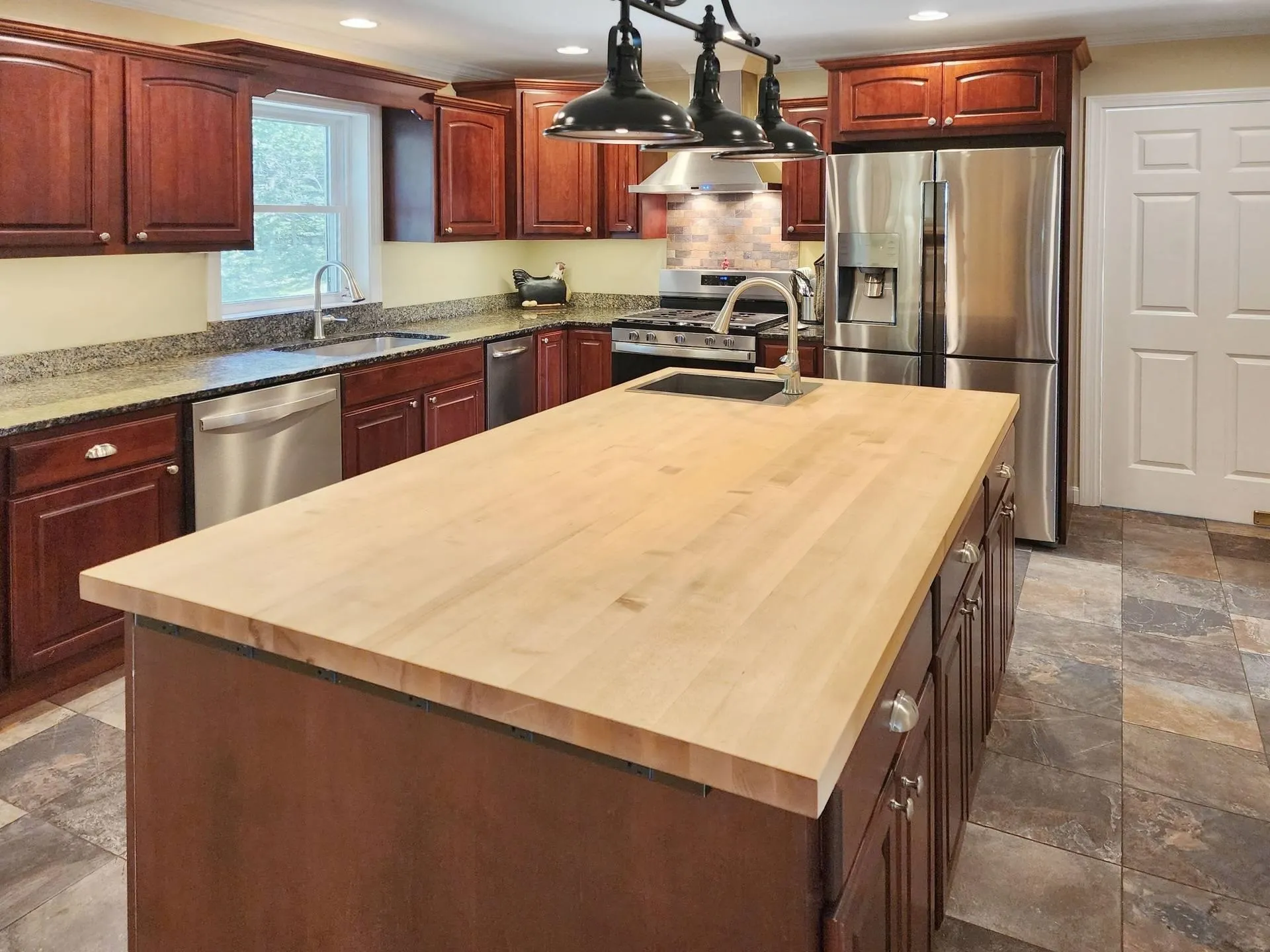 122 Anderson Hill Road Enfield NH 03748