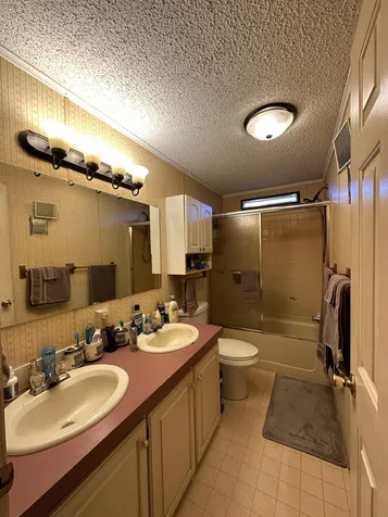 2 Harbourt Drive Winchester NH 03470