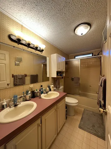 2 Harbourt Drive Winchester NH 03470