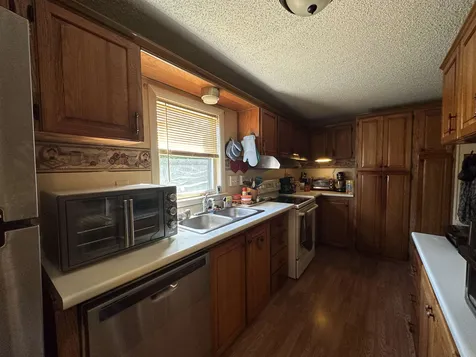 2 Harbourt Drive Winchester NH 03470