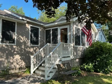 11 Washington Street Newbury NH 03255