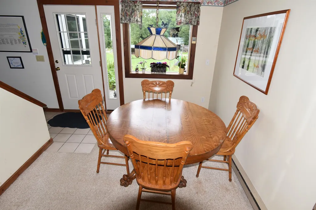 139 Wes White Hill Richmond VT 05477