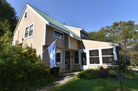 139 Wes White Hill Richmond VT 05477