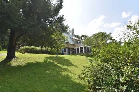 139 Wes White Hill Richmond VT 05477
