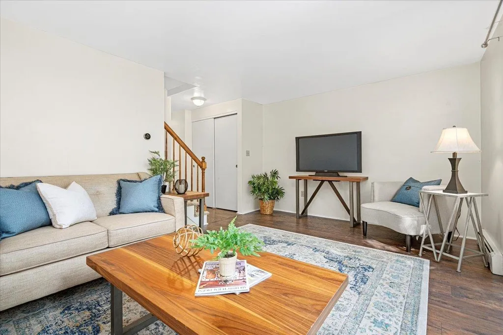 6 Fieldstone Estate Newmarket NH 03857