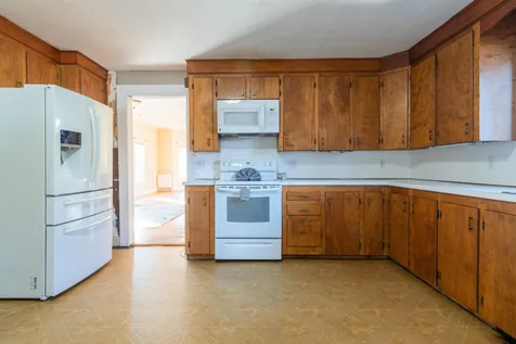 2 Bennett Street Nashua NH 03064