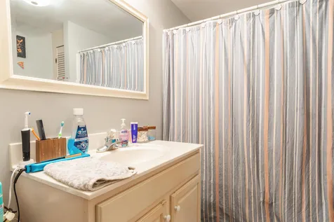 2 Bennett Street Nashua NH 03064