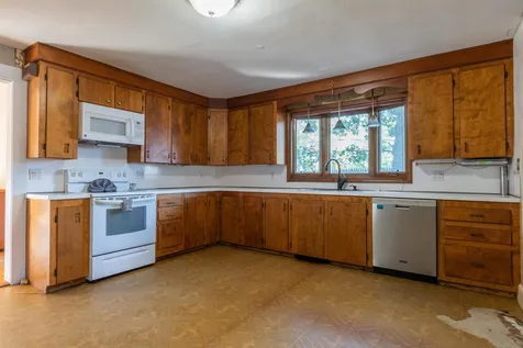 2 Bennett Street Nashua NH 03064