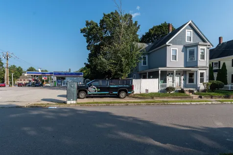 2 Bennett Street Nashua NH 03064