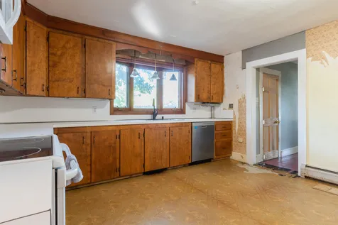 2 Bennett Street Nashua NH 03064