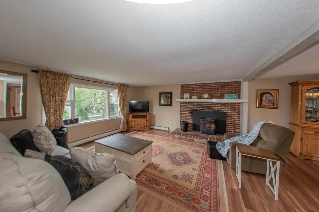 9 Devonshire Road Atkinson NH 03811