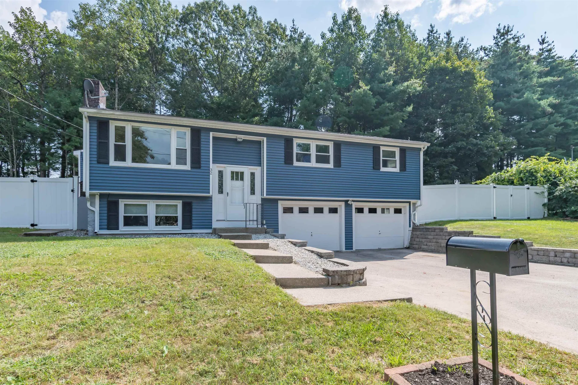 32 Wheaton Drive Nashua NH 03063