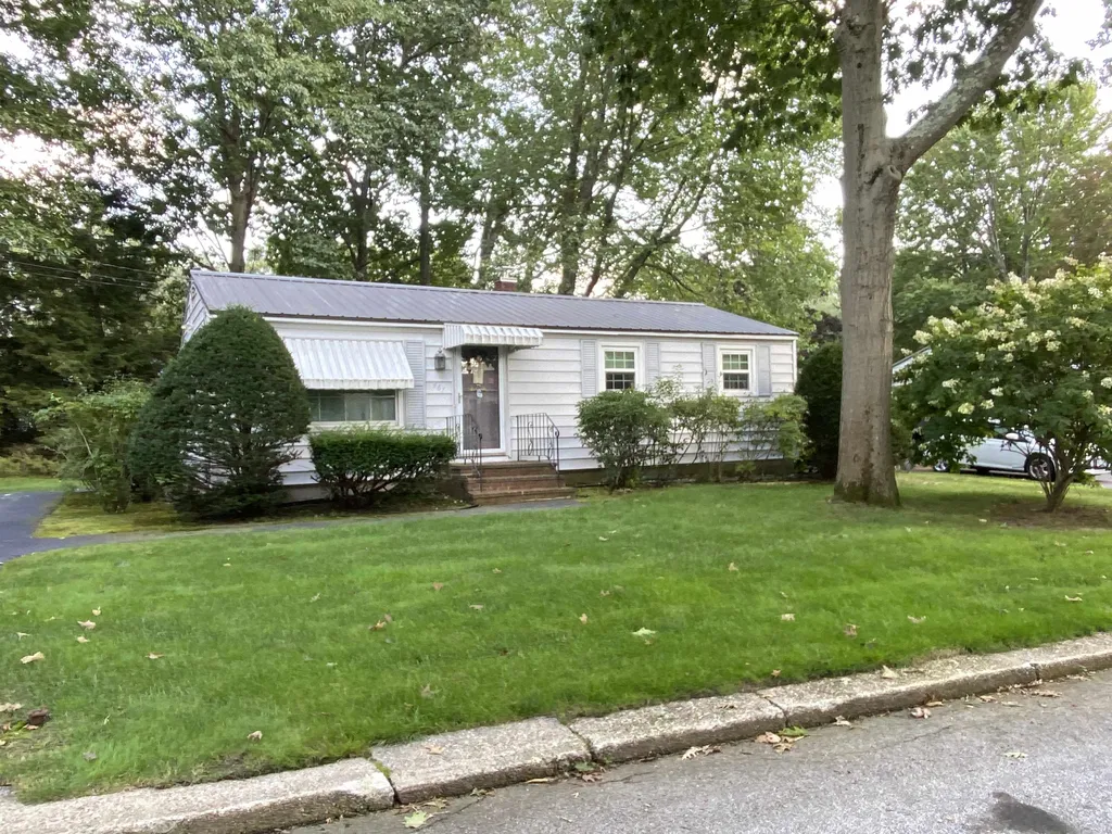 467 Normand Street Manchester NH 03109