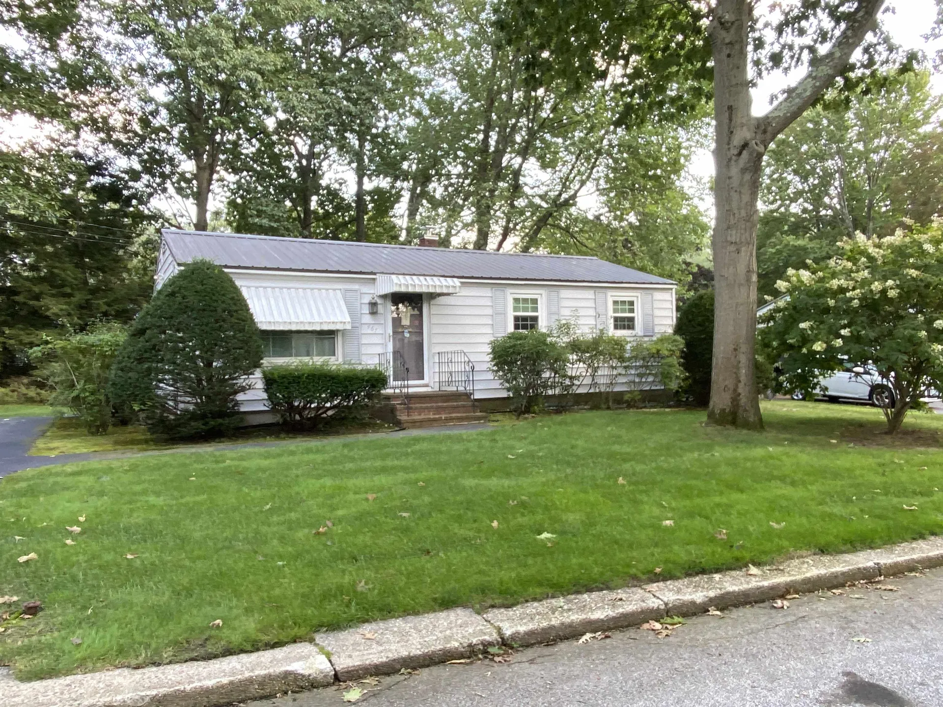 467 Normand Street Manchester NH 03109
