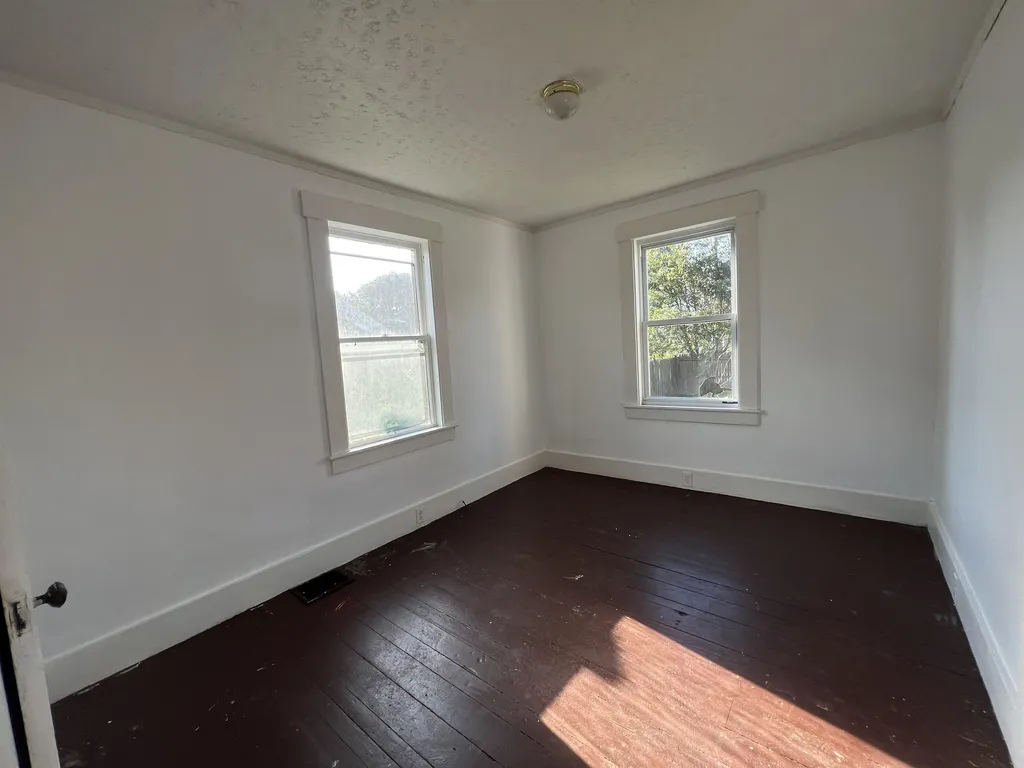 29 Court Street Newport NH 03773