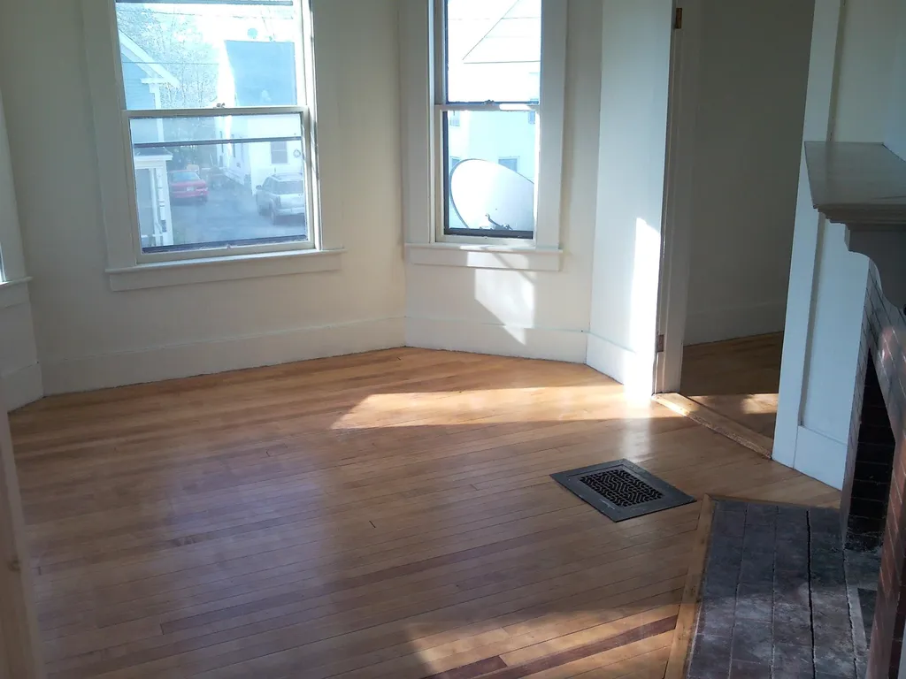 29 Court Street Newport NH 03773