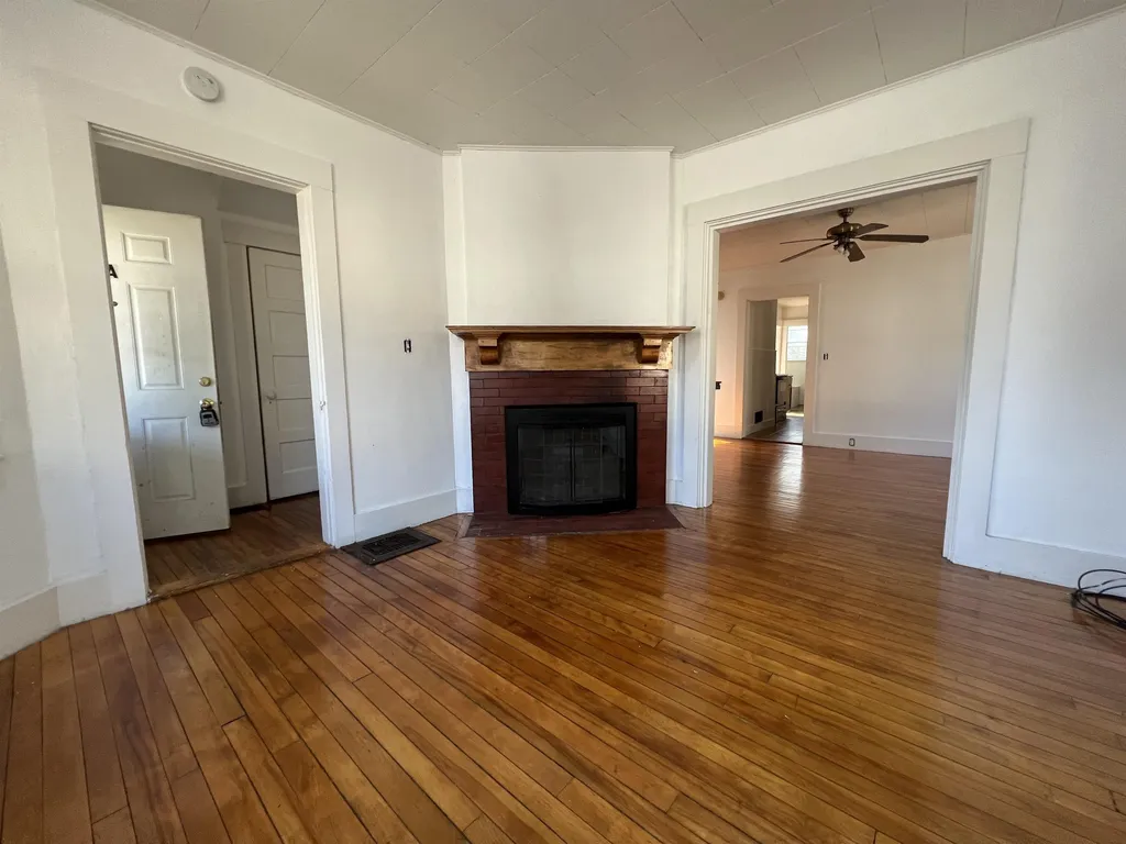 29 Court Street Newport NH 03773