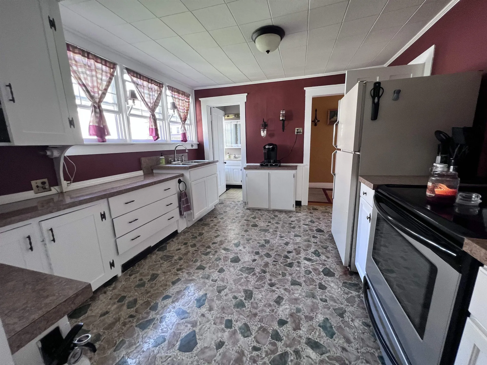 217 Pleasant Street Claremont NH 03743