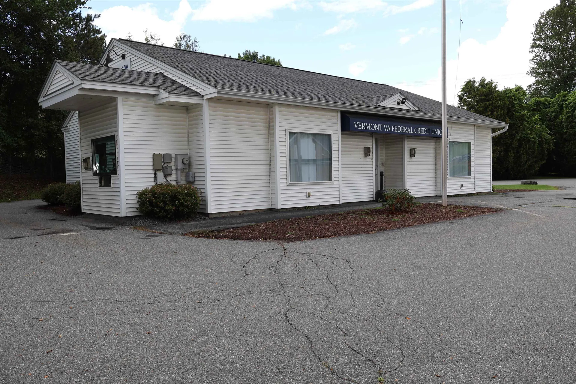 1285 Va Cut Off Road Hartford VT 05001