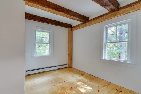 15 Railroad Avenue Newfields NH 03856