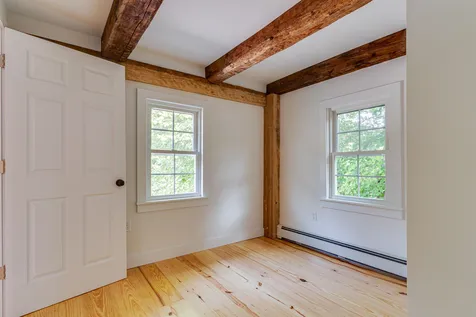 15 Railroad Avenue Newfields NH 03856