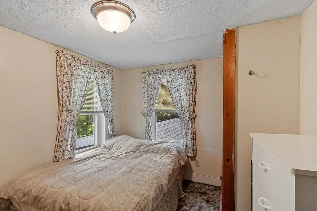 9 Westville Road Plaistow NH 03865