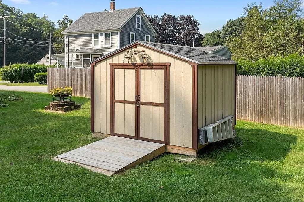 9 Westville Road Plaistow NH 03865