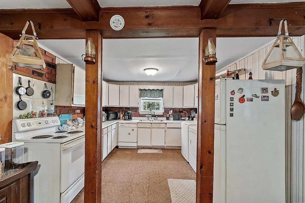 9 Westville Road Plaistow NH 03865