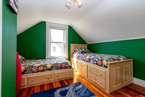 21 Coolidge Street Lincoln NH 03251