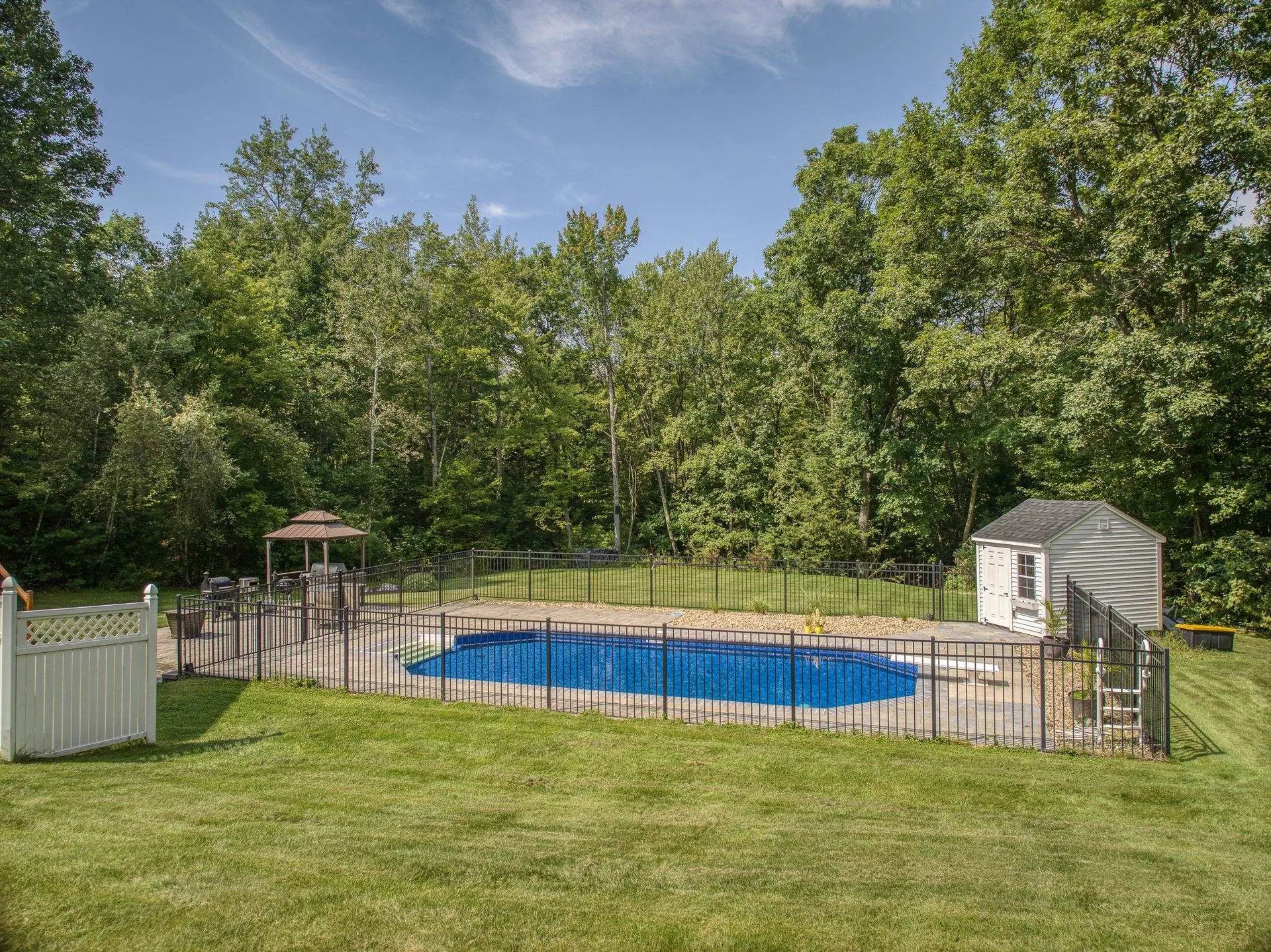45 Connemara Drive Chichester NH 03258