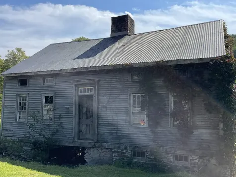 2296 North Main Street Londonderry VT 05148