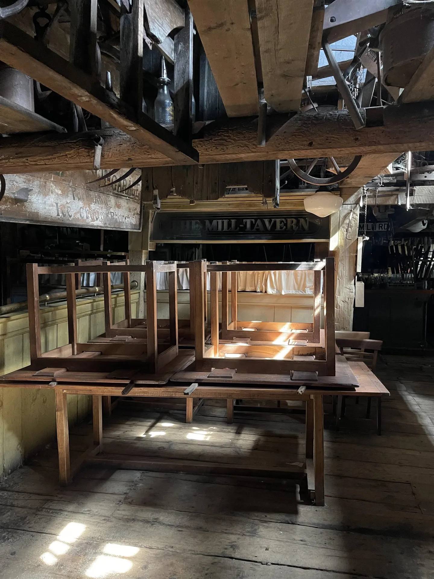 2242 North Main Street Londonderry VT 05148