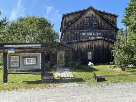 2242 North Main Street Londonderry VT 05148