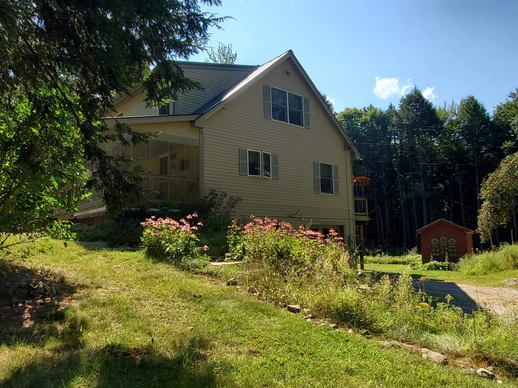 141 Endicott Road Newport NH 03773