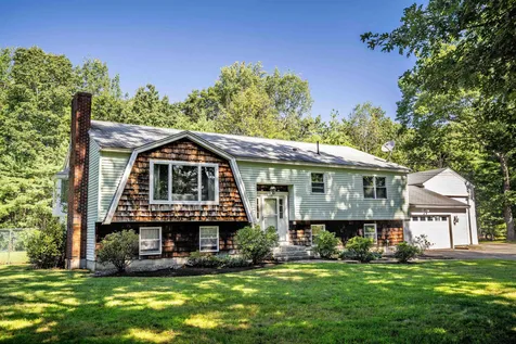 18 Shady Lane Plaistow NH 03865