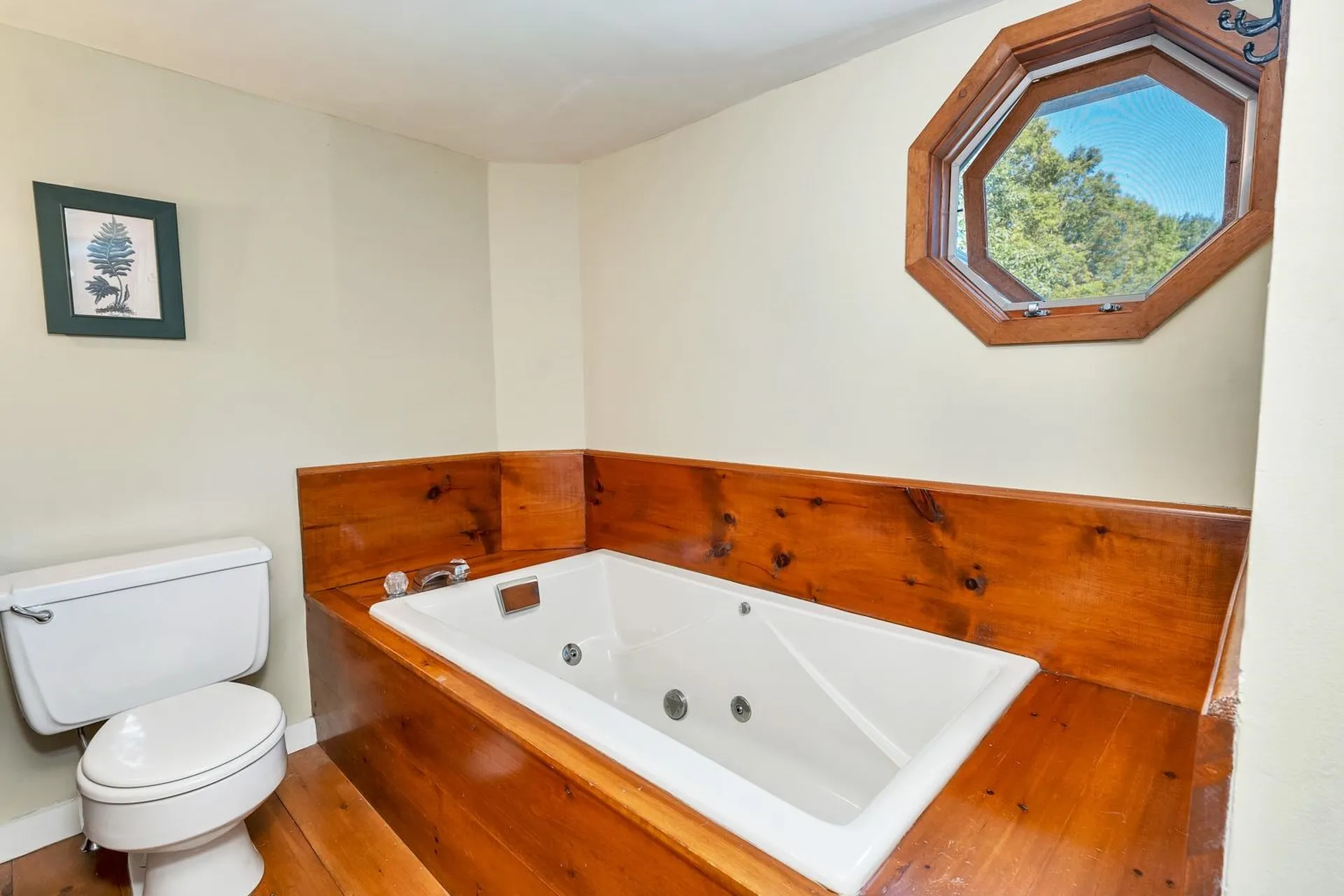 136 Old Prescott Hill Road Laconia NH 03246