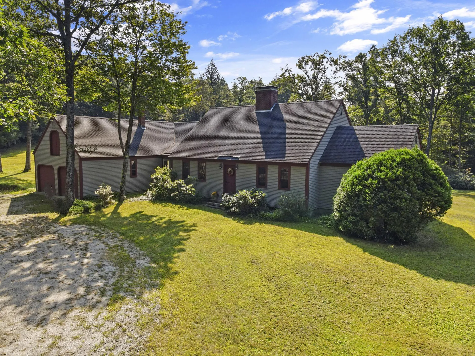 36 Black Bear Trail Holderness NH 03245