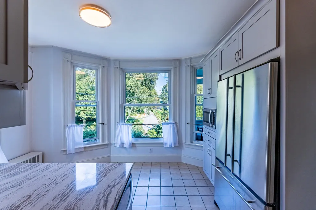 8 Pleasant Street Hanover NH 03755