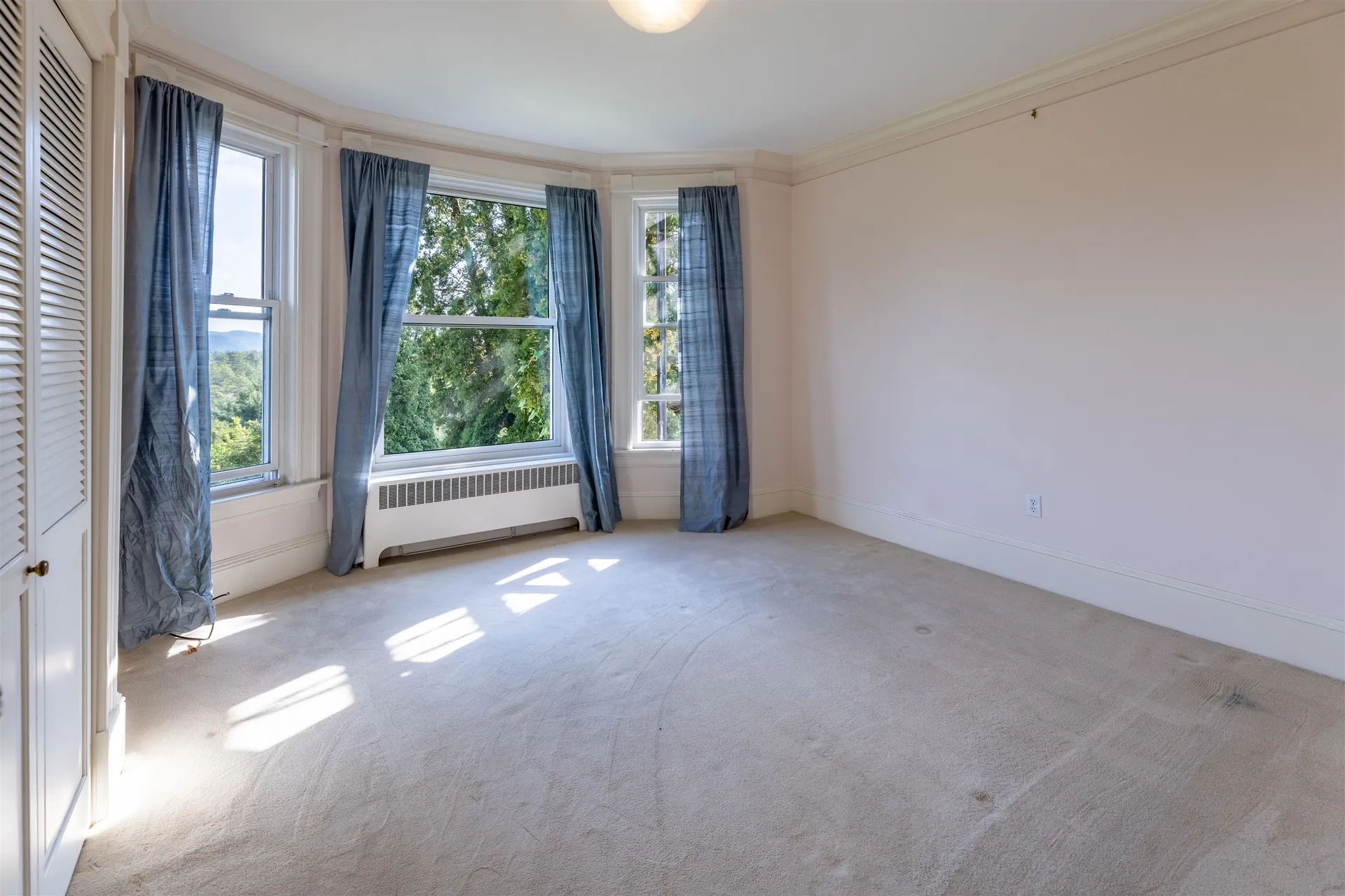 8 Pleasant Street Hanover NH 03755
