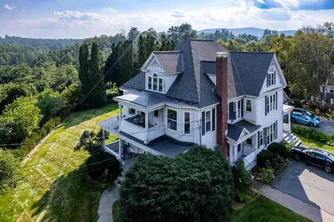 8 Pleasant Street Hanover NH 03755