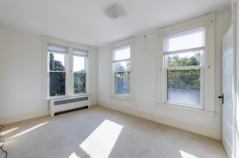 8 Pleasant Street Hanover NH 03755