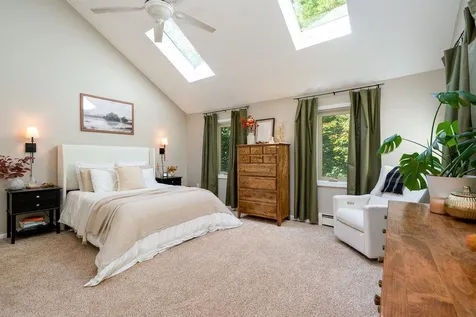 54b Lindsey Way Goffstown NH 03045